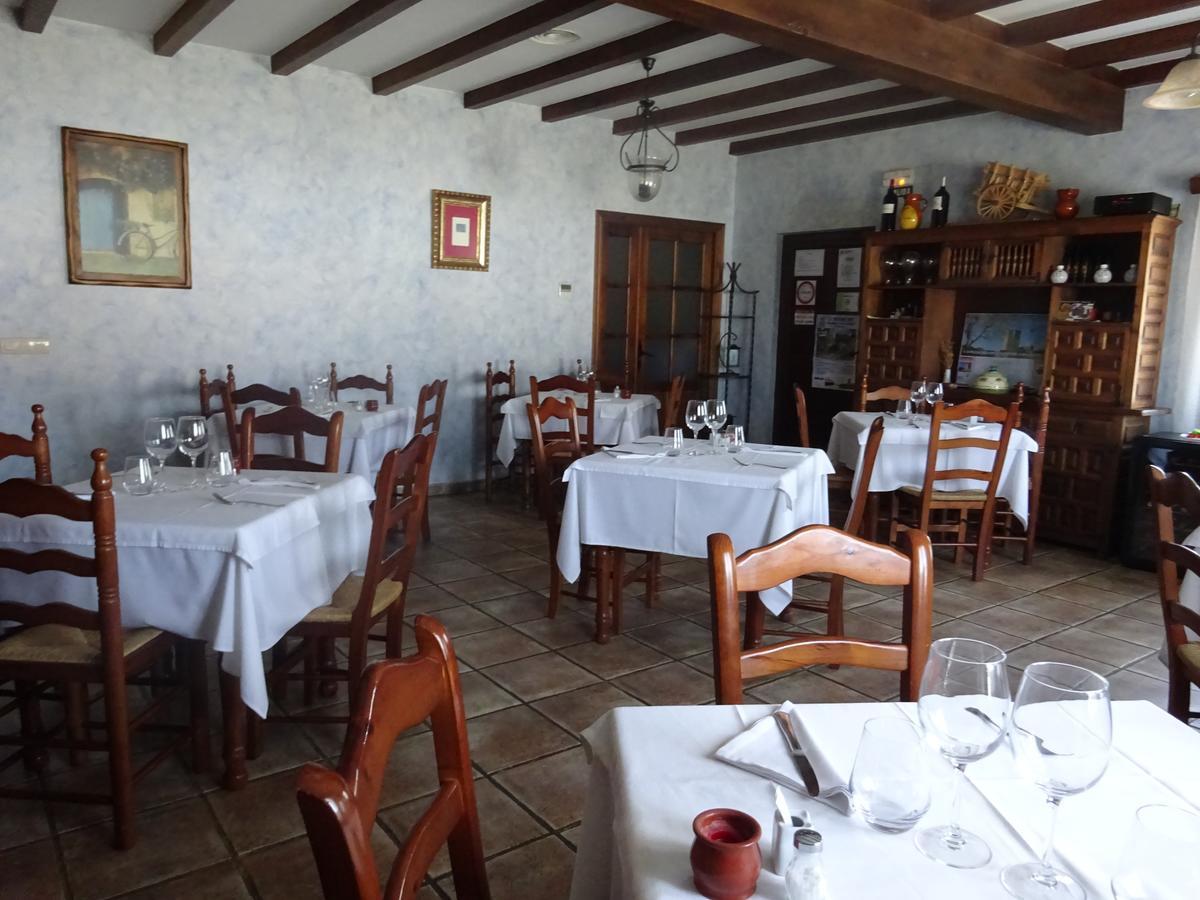 Mesa Del Conde Hotel San Felices de los Gallegos Buitenkant foto
